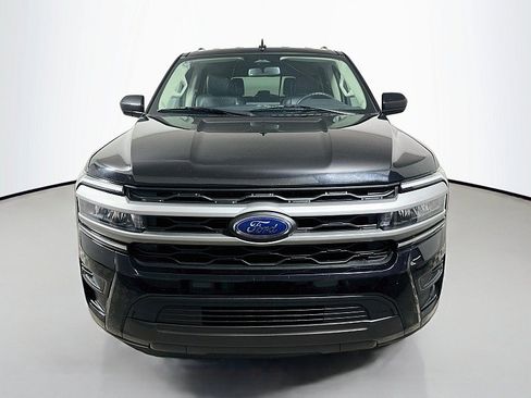 Used 2024 Ford Expedition XLT AWD/4WD image 2
