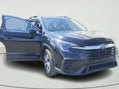 Used 2023 Subaru Ascent Premium AWD/4WD image 8