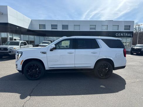 New 2026 GMC Yukon Elevation w/ Elevation Premium Package image 2