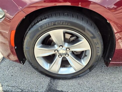 Used 2017 Dodge Charger SXT image 27