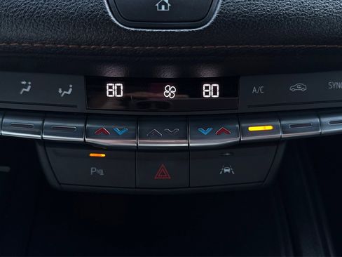 Used 2019 Cadillac XT4 Sport w/ Driver Awareness Package image 27