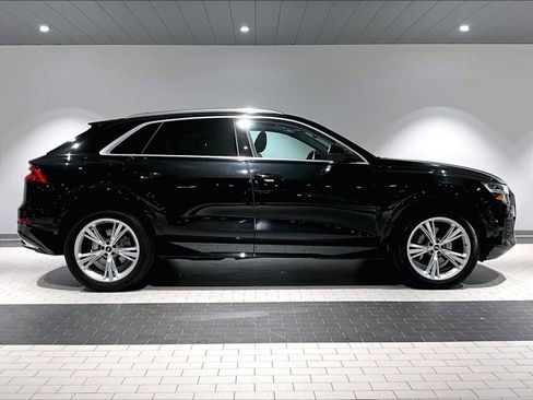 Used 2022 Audi Q8 Premium Plus w/ Premium Plus Package image 11