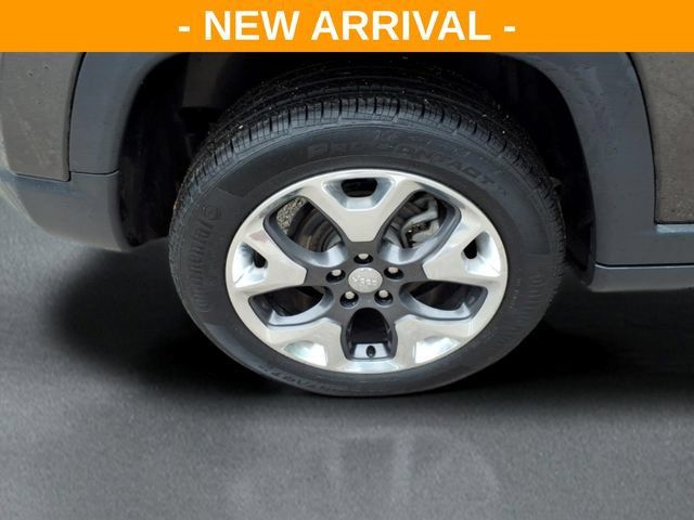Used 2019 Jeep Compass Limited AWD/4WD image 9