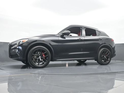 Used 2019 Alfa Romeo Stelvio w/ Nero Edizione image 56