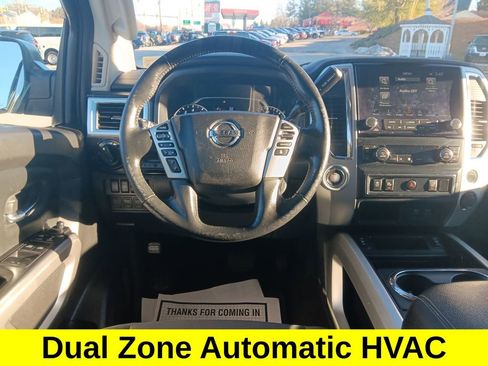 Used 2021 Nissan Titan SV w/ SV Convenience Package RWD image 14