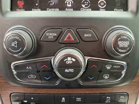 Used 2017 RAM 1500 Laramie w/ Convenience Group image 40