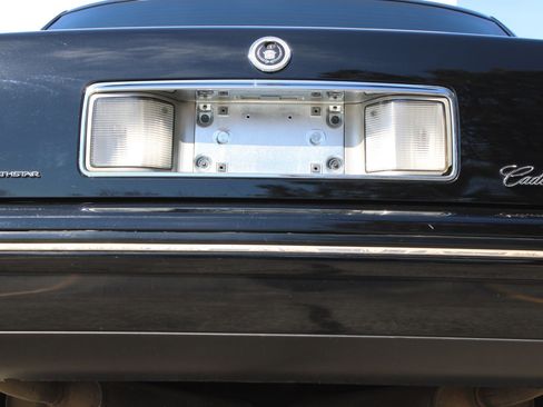 Used 1999 Cadillac De Ville Concours image 38