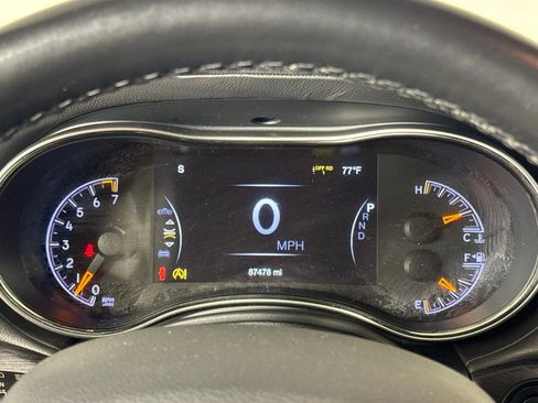 Used 2020 Jeep Grand Cherokee High Altitude AWD/4WD image 13