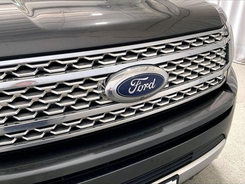 Used 2021 Ford Expedition Max Platinum RWD image 7