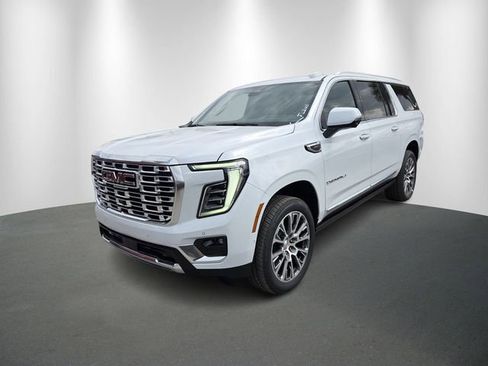 New 2026 GMC Yukon XL Denali w/ Sun & Power Step Package AWD/4WD image 2