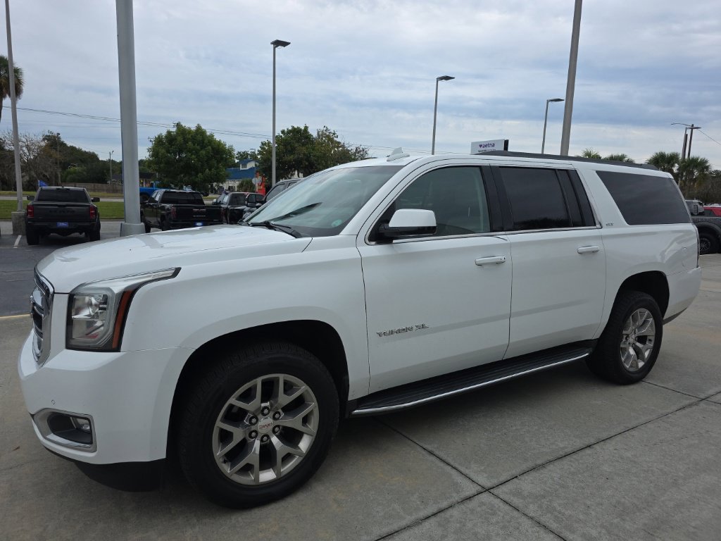 Used 2020 GMC Yukon XL SLT w/ Open Road Package RWD image 6