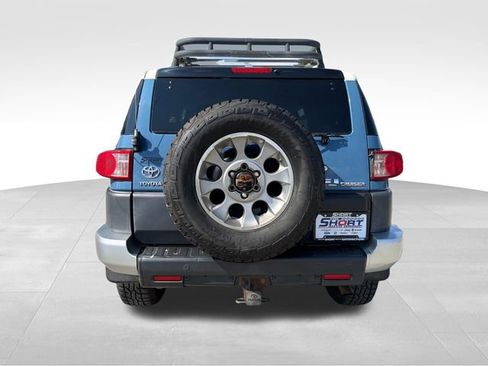 Used 2011 Toyota FJ Cruiser 4WD w/ Upgrade Pkg image 6
