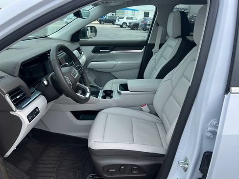 Used 2027 GMC Terrain Denali w/ LPO, Floor Liner Package AWD/4WD image 4