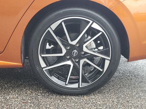 Used 2025 Nissan Sentra SR image 10