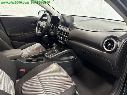 Used 2023 Hyundai Kona SE AWD/4WD image 5