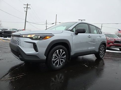 Used 2026 Toyota Corolla Cross S image 3
