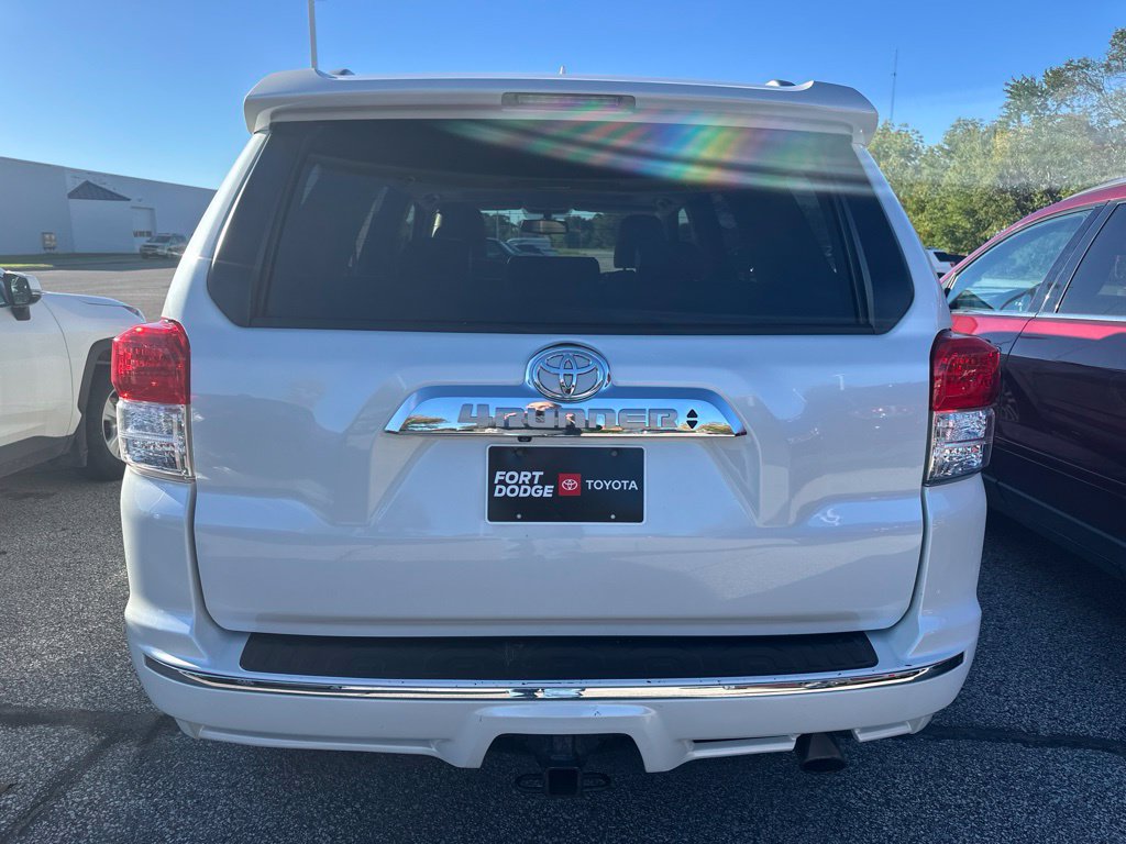 Used 2012 Toyota 4Runner Limited AWD/4WD image 3