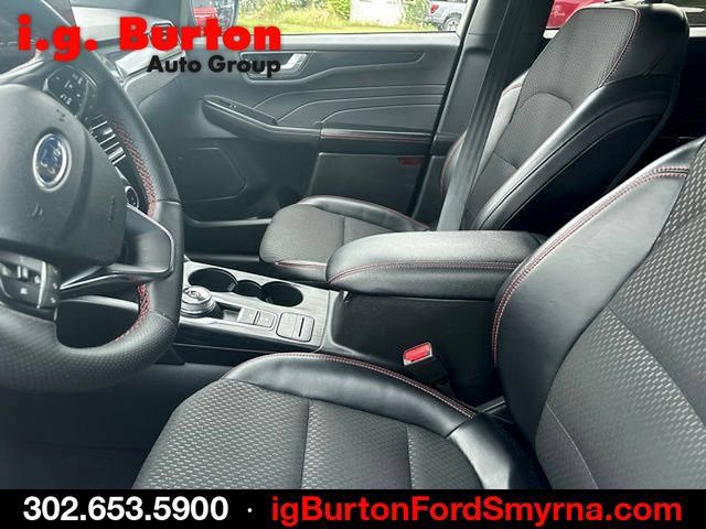 Used 2025 Ford Escape ST-Line FWD image 5