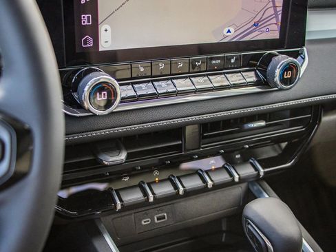 New 2026 Chevrolet Colorado LT w/ LT Convenience Package image 25