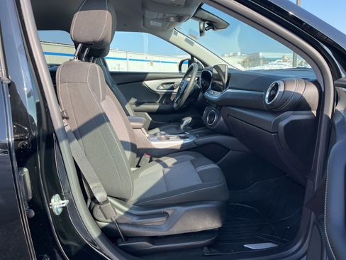 New 2025 Chevrolet Blazer LT w/ Convenience Package image 18