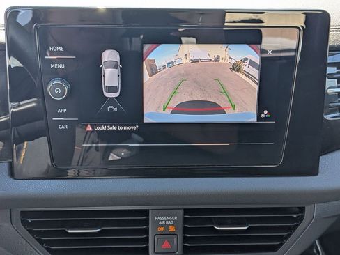 Used 2025 Volkswagen Jetta S image 17