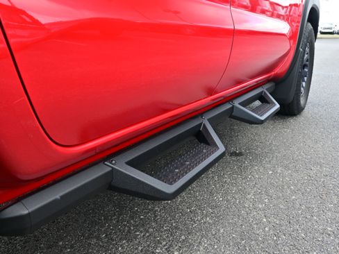 New 2026 Nissan Frontier PRO-4X w/ Pro-4x Convenience Package image 10