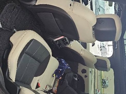 Used 2022 Land Rover Range Rover Sport HST AWD/4WD image 4