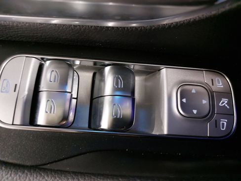 Used 2024 Mercedes-Benz GLE 350 4MATIC image 30