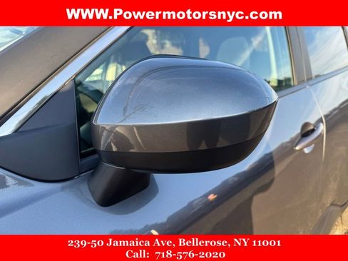Used 2024 Nissan Rogue SV FWD image 14