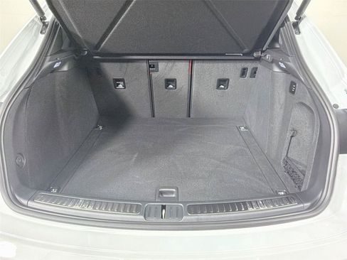 Certified 2026 Porsche Macan S AWD/4WD image 36