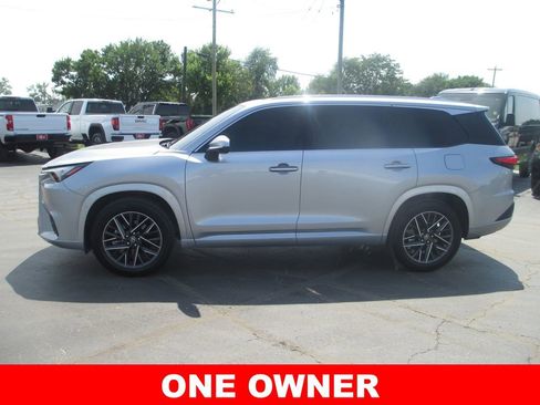 Used 2025 Lexus TX 350 AWD w/ Technology Package image 11
