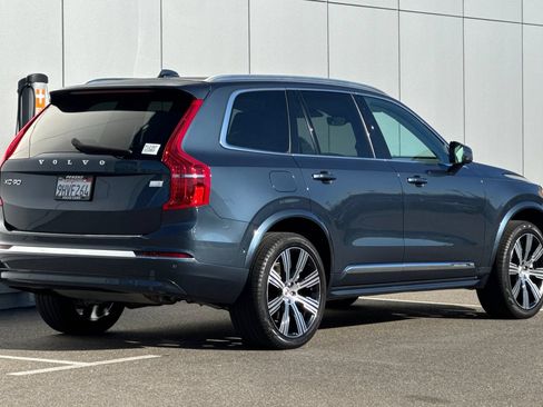 Used 2023 Volvo XC90 T8 Plus w/ Protection Package Premier AWD/4WD image 5