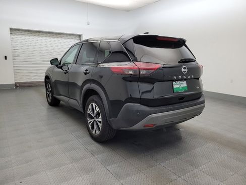 Used 2021 Nissan Rogue SV image 5
