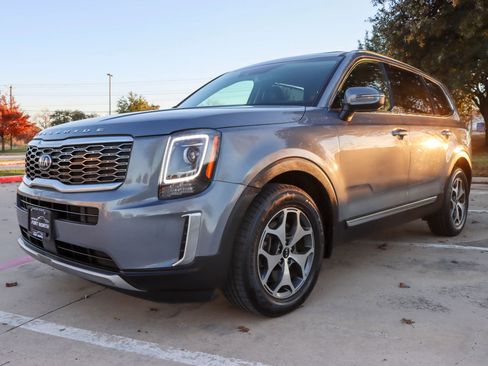 Used 2020 Kia Telluride EX FWD image 3