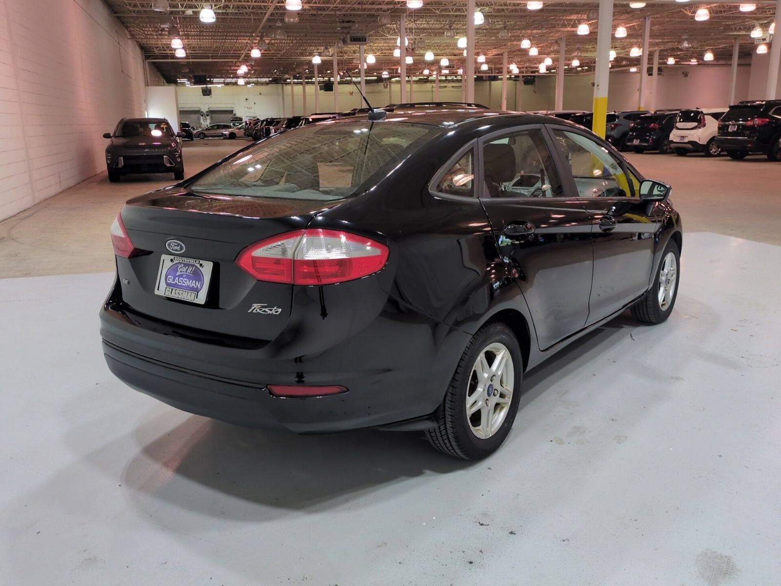 Used 2017 Ford Fiesta SE w/ Cold Weather Package FWD image 3