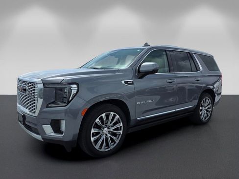 Used 2021 GMC Yukon Denali w/ Denali Ultimate Package AWD/4WD image 8