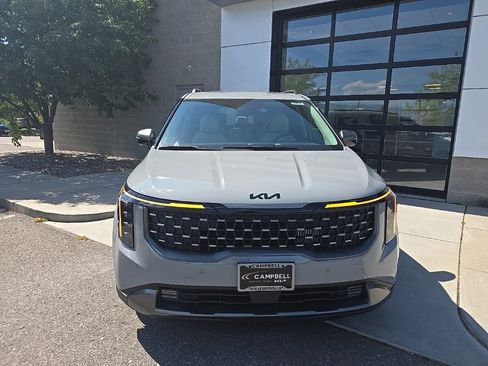 New 2026 Kia Carnival SX w/ SX Dark Edition Package image 2