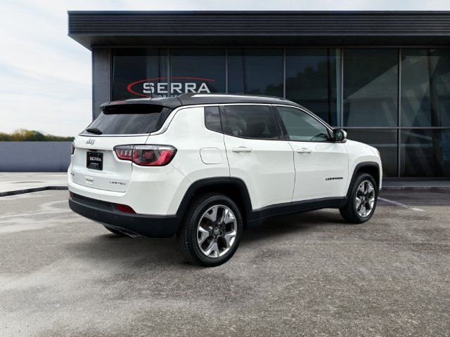 Used 2018 Jeep Compass Limited w/ Navigation Group AWD/4WD image 2