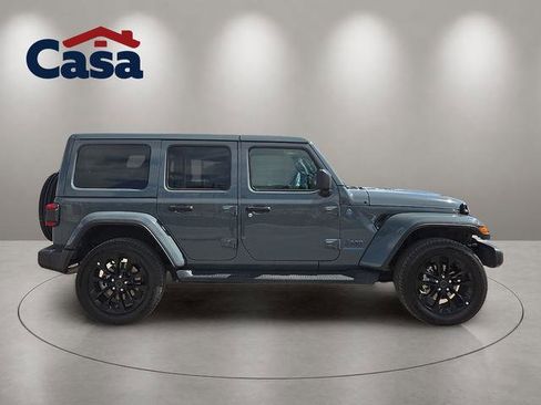 Used 2025 Jeep Wrangler Unlimited Sahara AWD/4WD image 2