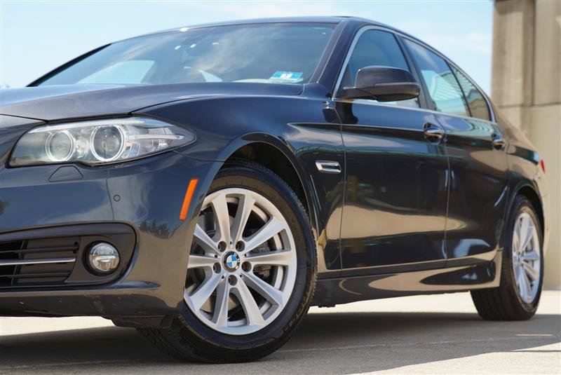 Used 2016 BMW 528i xDrive Sedan AWD/4WD image 12