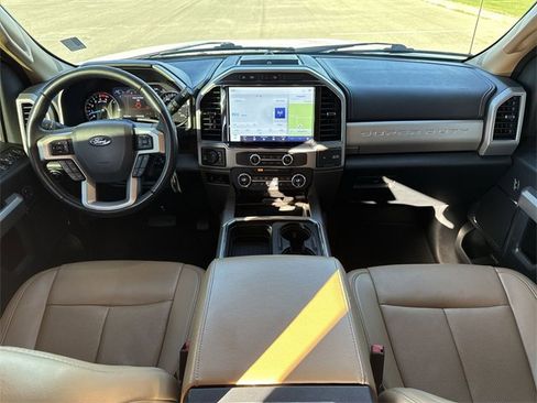 Certified 2022 Ford F250 Lariat w/ Chrome Package image 14