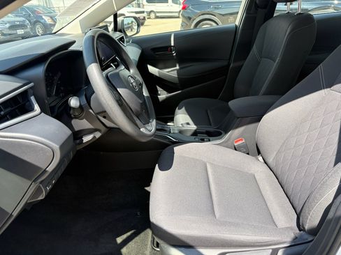 Used 2023 Toyota Corolla LE w/ Carpet Mat Package (TMS) FWD image 10