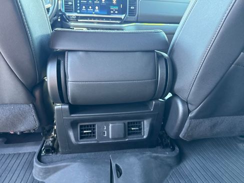 Used 2024 Chevrolet Silverado 1500 LT w/ Z71 Off-Road Package AWD/4WD image 41