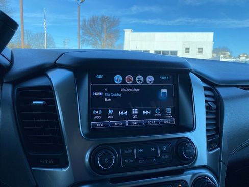 Used 2019 Chevrolet Suburban LT w/ Max Trailering Package image 18