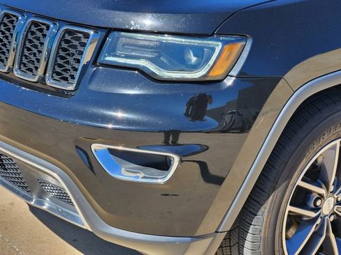 Used 2017 Jeep Grand Cherokee Limited w/ Luxury Group II RWD image 9