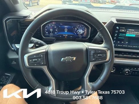 Used 2024 Chevrolet Silverado 1500 LT Trail Boss w/ Protection Package AWD/4WD image 19