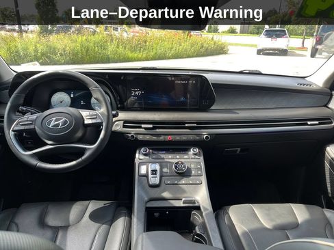 Used 2024 Hyundai Palisade Limited AWD/4WD image 18