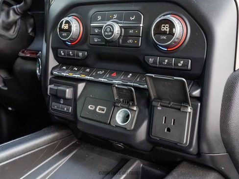 Used 2019 Chevrolet Silverado 1500 High Country w/ Technology Package AWD/4WD image 71