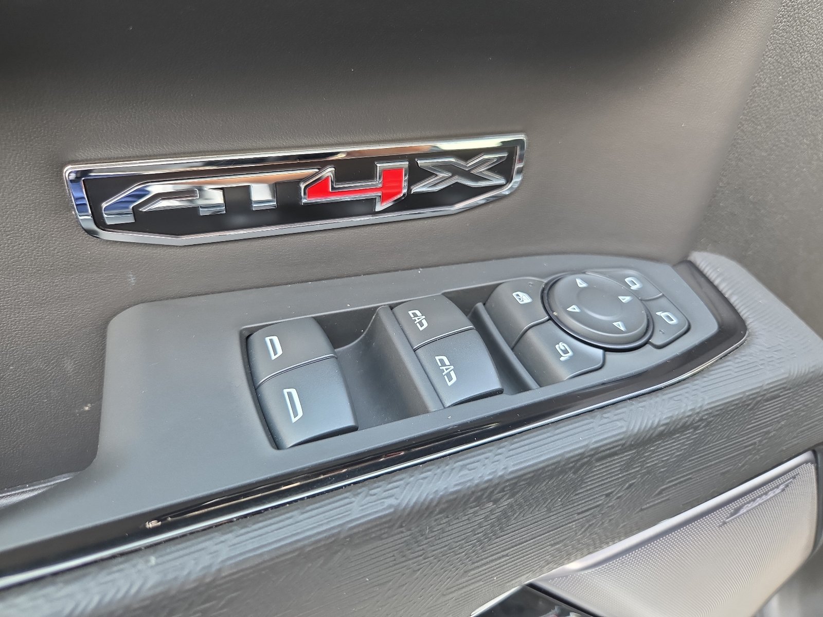 Used 2024 GMC Sierra 1500 AT4X AWD/4WD image 15