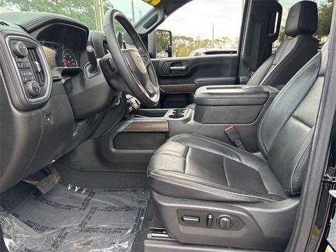 Used 2020 Chevrolet Silverado 2500 High Country w/ Z71 Off-Road Package image 17